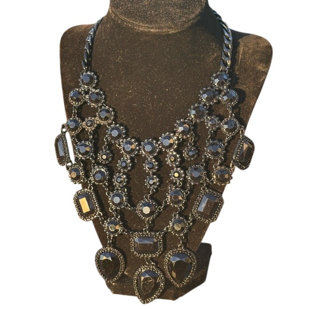 Guess Black Faceted Stone Statement Bib Necklace Gunmetal Tone Dramatic Goth